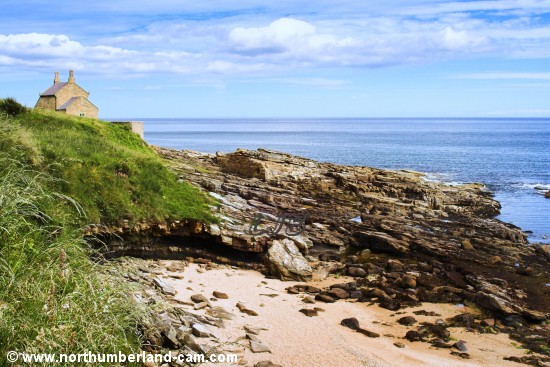 Rocks and Bathing House at Rumbling Kern, Howick.